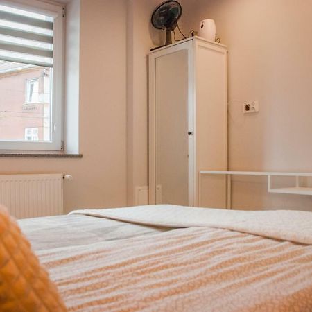 Noclegi "Boczna 5A" Apartamenty Goscinne Bad Salzbrunn Exterior foto